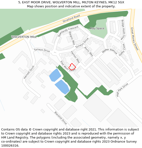 5, EAST MOOR DRIVE, WOLVERTON MILL, MILTON KEYNES, MK12 5GX: Location map and indicative extent of plot