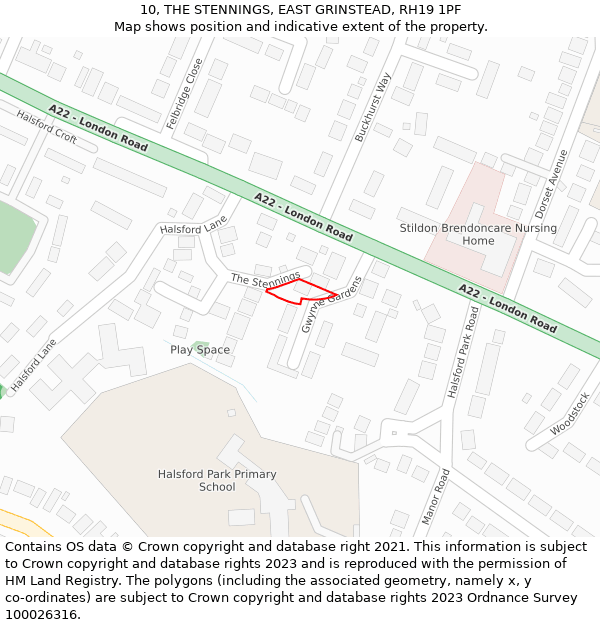 10, THE STENNINGS, EAST GRINSTEAD, RH19 1PF: Location map and indicative extent of plot