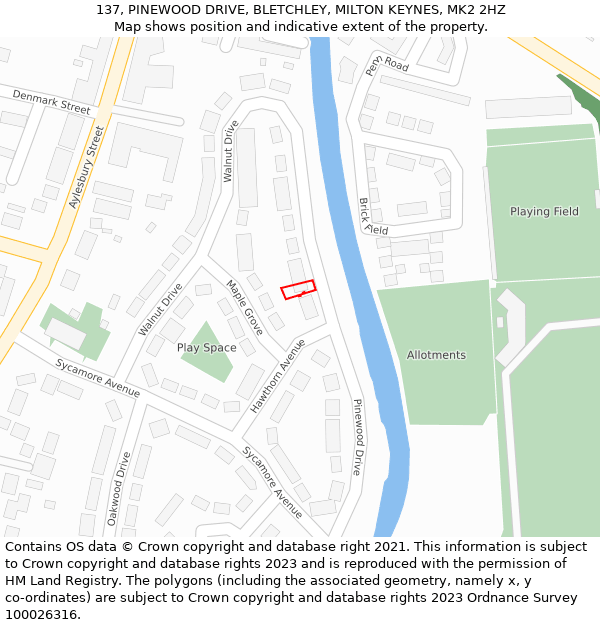 137, PINEWOOD DRIVE, BLETCHLEY, MILTON KEYNES, MK2 2HZ: Location map and indicative extent of plot