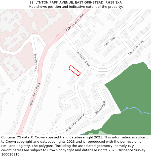 33, LYNTON PARK AVENUE, EAST GRINSTEAD, RH19 3XA: Location map and indicative extent of plot