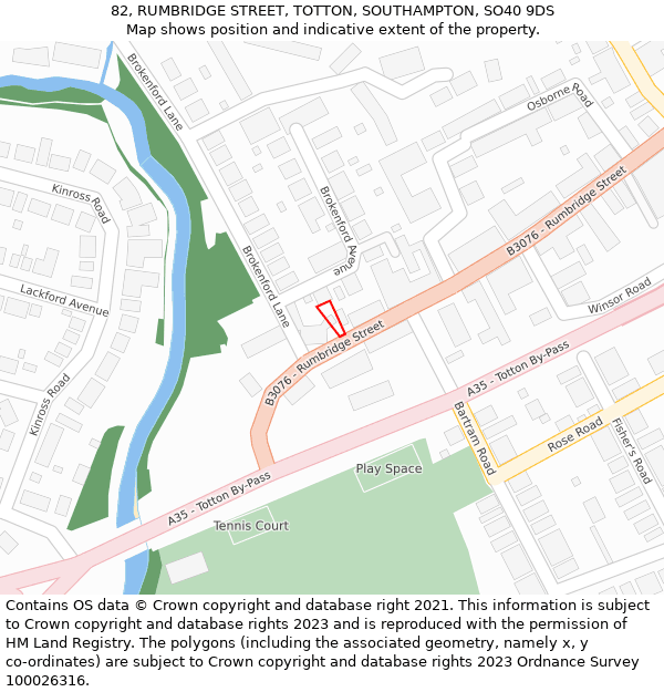 82, RUMBRIDGE STREET, TOTTON, SOUTHAMPTON, SO40 9DS: Location map and indicative extent of plot