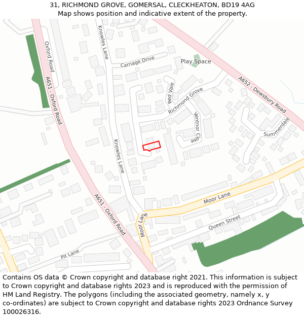 31, RICHMOND GROVE, GOMERSAL, CLECKHEATON, BD19 4AG: Location map and indicative extent of plot