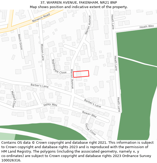 37, WARREN AVENUE, FAKENHAM, NR21 8NP: Location map and indicative extent of plot