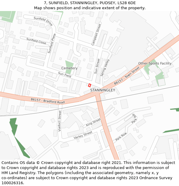 7, SUNFIELD, STANNINGLEY, PUDSEY, LS28 6DE: Location map and indicative extent of plot