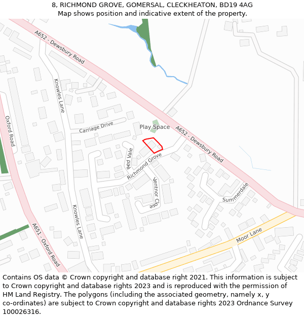 8, RICHMOND GROVE, GOMERSAL, CLECKHEATON, BD19 4AG: Location map and indicative extent of plot