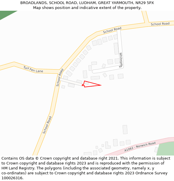 BROADLANDS, SCHOOL ROAD, LUDHAM, GREAT YARMOUTH, NR29 5PX: Location map and indicative extent of plot