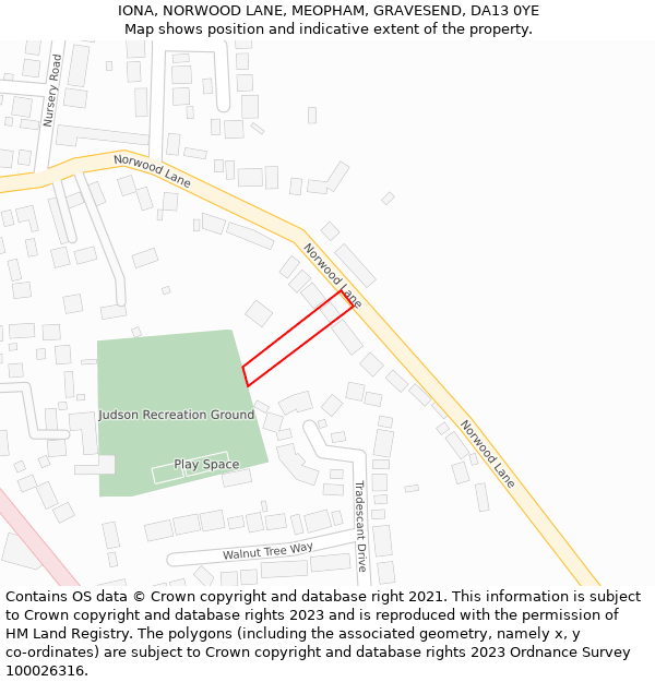 IONA, NORWOOD LANE, MEOPHAM, GRAVESEND, DA13 0YE: Location map and indicative extent of plot