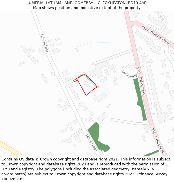 JUMERIA, LATHAM LANE, GOMERSAL, CLECKHEATON, BD19 4AP: Location map and indicative extent of plot