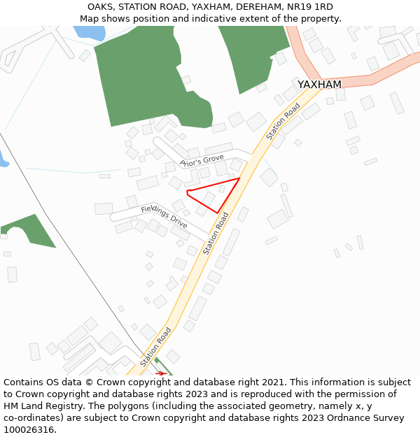 OAKS, STATION ROAD, YAXHAM, DEREHAM, NR19 1RD: Location map and indicative extent of plot