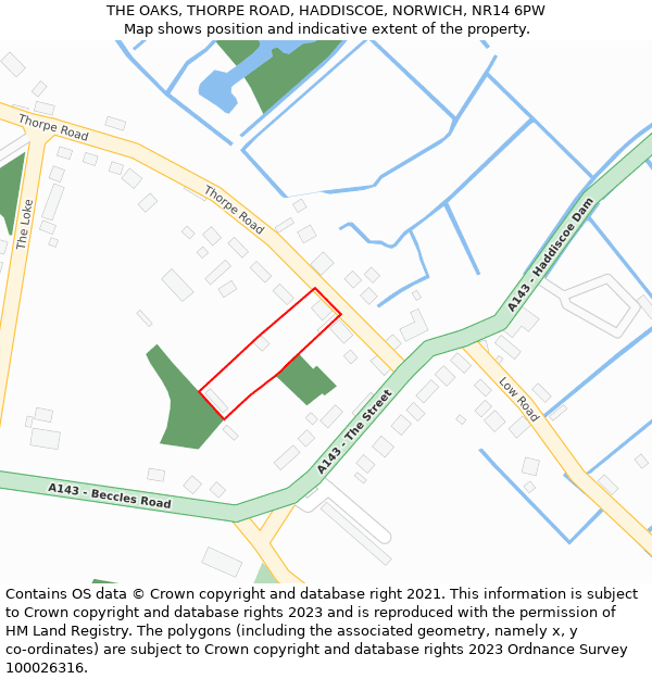 THE OAKS, THORPE ROAD, HADDISCOE, NORWICH, NR14 6PW: Location map and indicative extent of plot