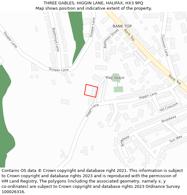 THREE GABLES, HIGGIN LANE, HALIFAX, HX3 9PQ: Location map and indicative extent of plot