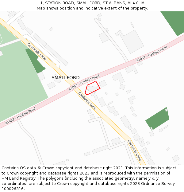 1, STATION ROAD, SMALLFORD, ST ALBANS, AL4 0HA: Location map and indicative extent of plot