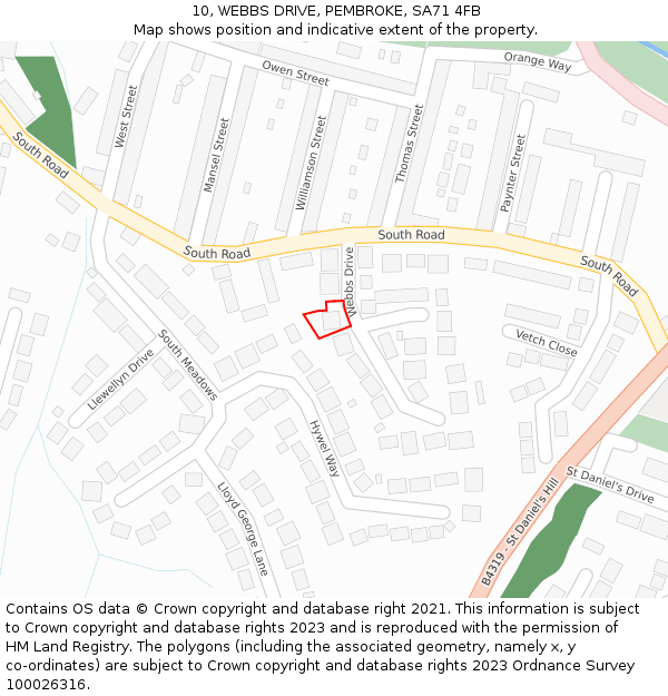 10, WEBBS DRIVE, PEMBROKE, SA71 4FB: Location map and indicative extent of plot