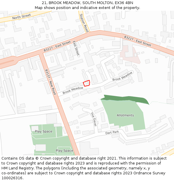 21, BROOK MEADOW, SOUTH MOLTON, EX36 4BN: Location map and indicative extent of plot