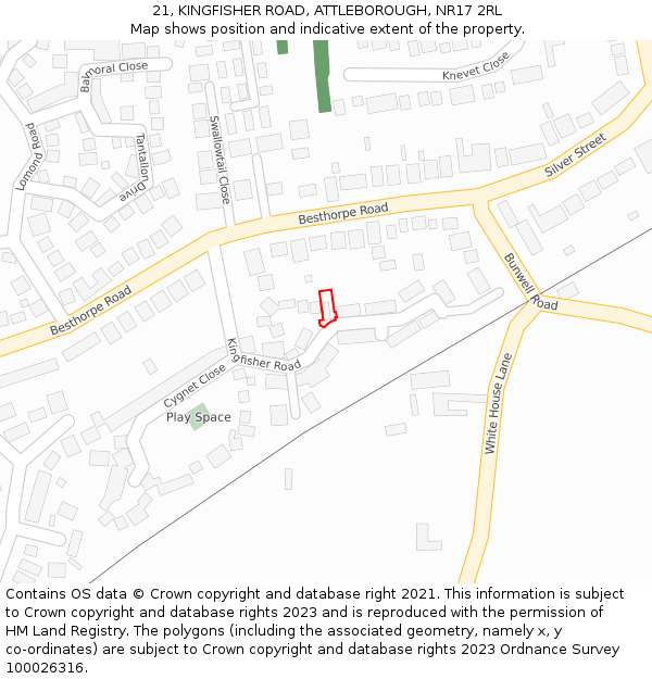 21, KINGFISHER ROAD, ATTLEBOROUGH, NR17 2RL: Location map and indicative extent of plot