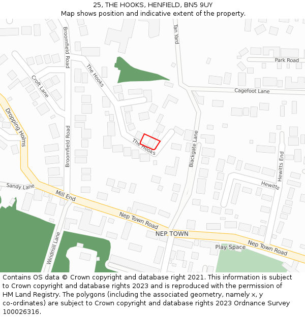 25, THE HOOKS, HENFIELD, BN5 9UY: Location map and indicative extent of plot