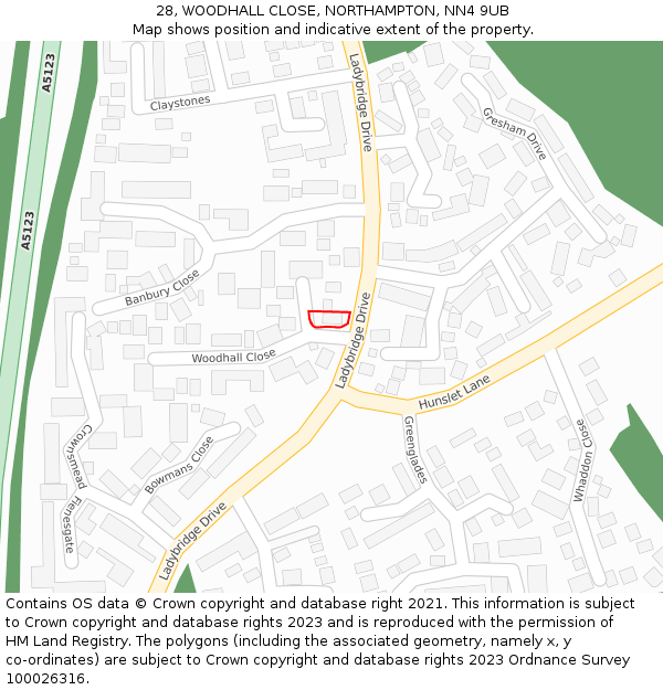 28, WOODHALL CLOSE, NORTHAMPTON, NN4 9UB: Location map and indicative extent of plot