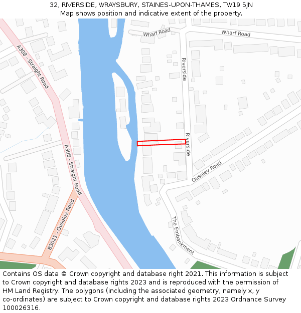 32, RIVERSIDE, WRAYSBURY, STAINES-UPON-THAMES, TW19 5JN: Location map and indicative extent of plot