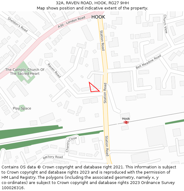 32A, RAVEN ROAD, HOOK, RG27 9HH: Location map and indicative extent of plot