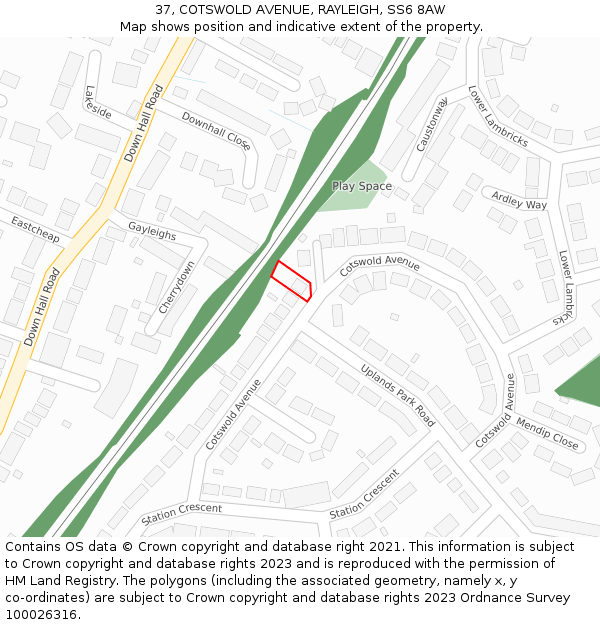 37, COTSWOLD AVENUE, RAYLEIGH, SS6 8AW: Location map and indicative extent of plot