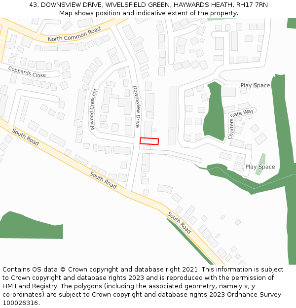43, DOWNSVIEW DRIVE, WIVELSFIELD GREEN, HAYWARDS HEATH, RH17 7RN: Location map and indicative extent of plot