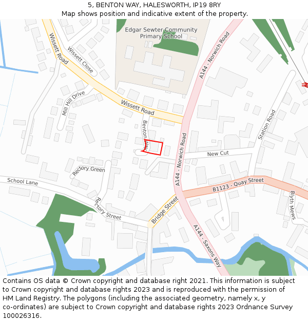 5, BENTON WAY, HALESWORTH, IP19 8RY: Location map and indicative extent of plot