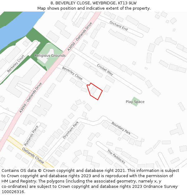 8, BEVERLEY CLOSE, WEYBRIDGE, KT13 9LW: Location map and indicative extent of plot
