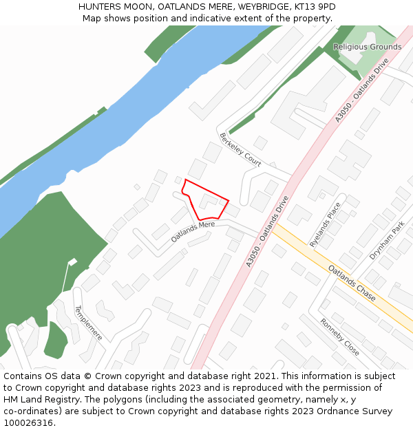 HUNTERS MOON, OATLANDS MERE, WEYBRIDGE, KT13 9PD: Location map and indicative extent of plot