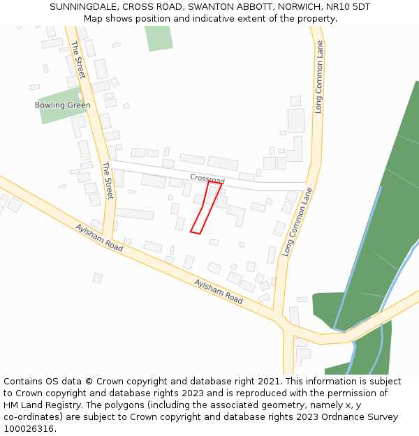 SUNNINGDALE, CROSS ROAD, SWANTON ABBOTT, NORWICH, NR10 5DT: Location map and indicative extent of plot