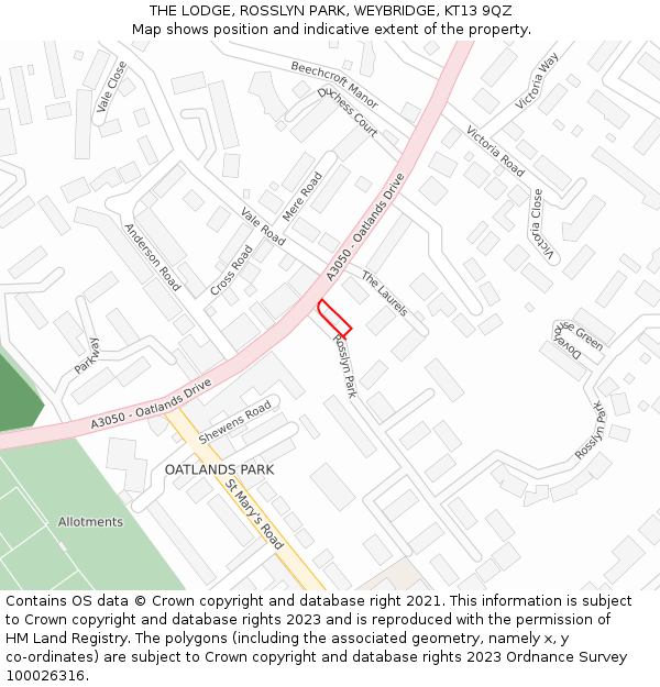 THE LODGE, ROSSLYN PARK, WEYBRIDGE, KT13 9QZ: Location map and indicative extent of plot