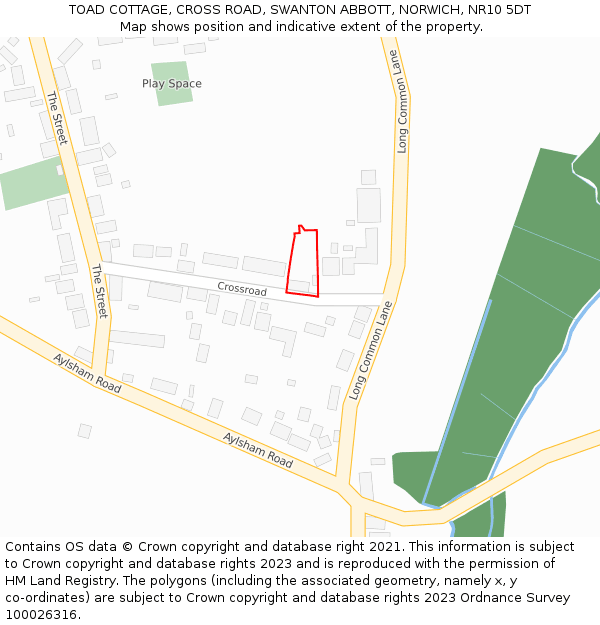 TOAD COTTAGE, CROSS ROAD, SWANTON ABBOTT, NORWICH, NR10 5DT: Location map and indicative extent of plot