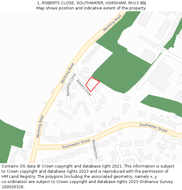 1, ROBERTS CLOSE, SOUTHWATER, HORSHAM, RH13 9BJ: Location map and indicative extent of plot