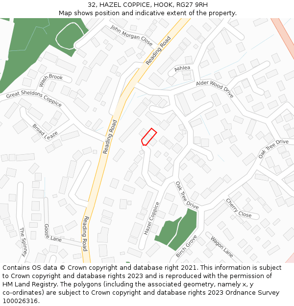 32, HAZEL COPPICE, HOOK, RG27 9RH: Location map and indicative extent of plot