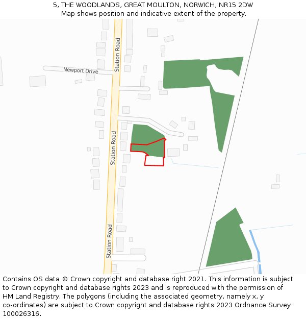 5, THE WOODLANDS, GREAT MOULTON, NORWICH, NR15 2DW: Location map and indicative extent of plot