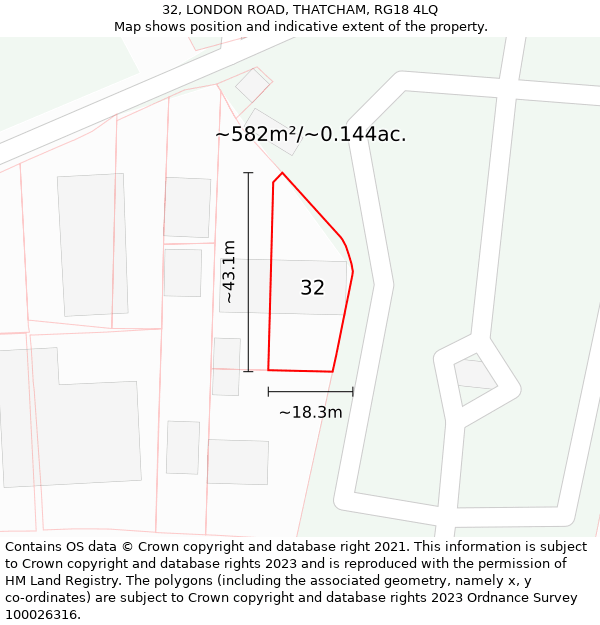 32, LONDON ROAD, THATCHAM, RG18 4LQ: Plot and title map