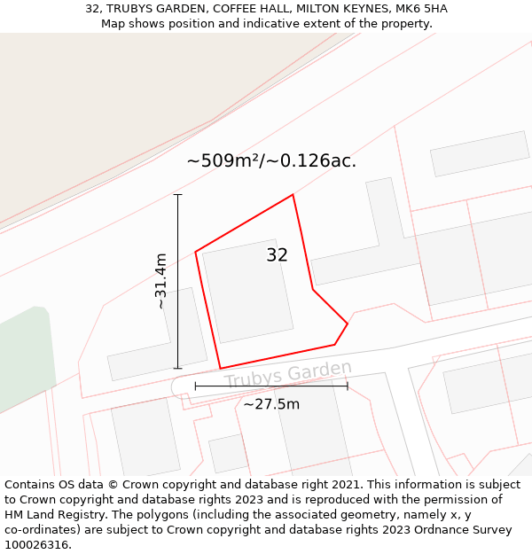 32, TRUBYS GARDEN, COFFEE HALL, MILTON KEYNES, MK6 5HA: Plot and title map