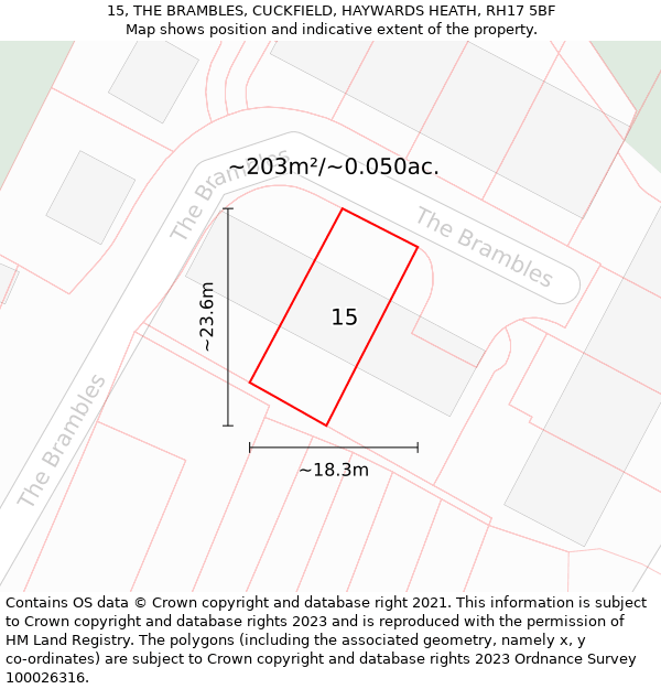 15, THE BRAMBLES, CUCKFIELD, HAYWARDS HEATH, RH17 5BF: Plot and title map