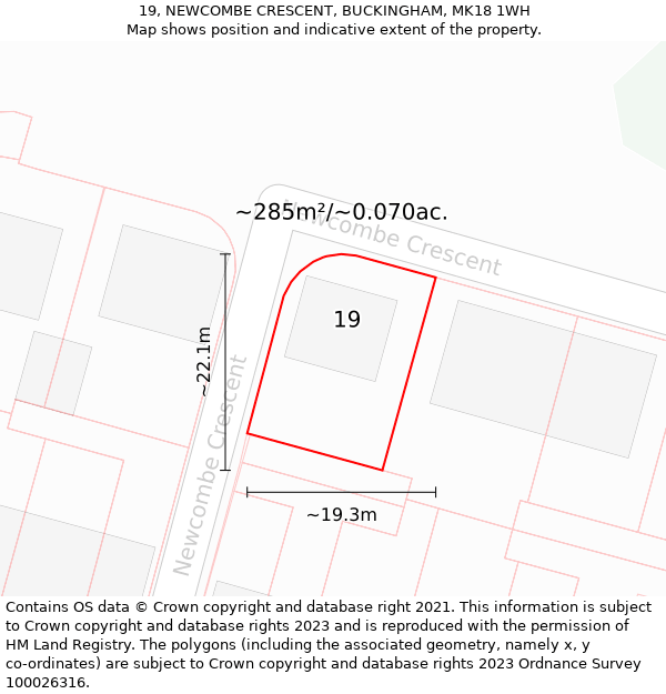 19, NEWCOMBE CRESCENT, BUCKINGHAM, MK18 1WH: Plot and title map