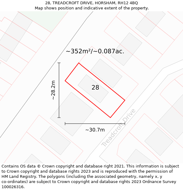 28, TREADCROFT DRIVE, HORSHAM, RH12 4BQ: Plot and title map