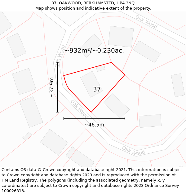 37, OAKWOOD, BERKHAMSTED, HP4 3NQ: Plot and title map