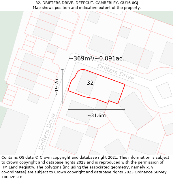 32, DRIFTERS DRIVE, DEEPCUT, CAMBERLEY, GU16 6GJ: Plot and title map