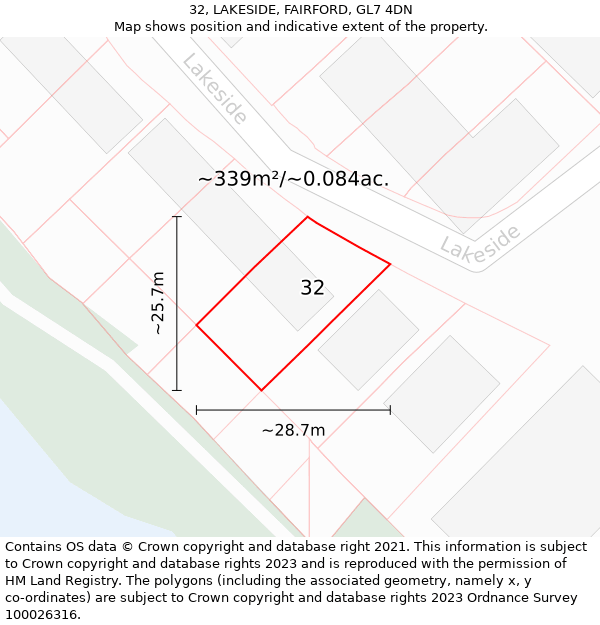 32, LAKESIDE, FAIRFORD, GL7 4DN: Plot and title map