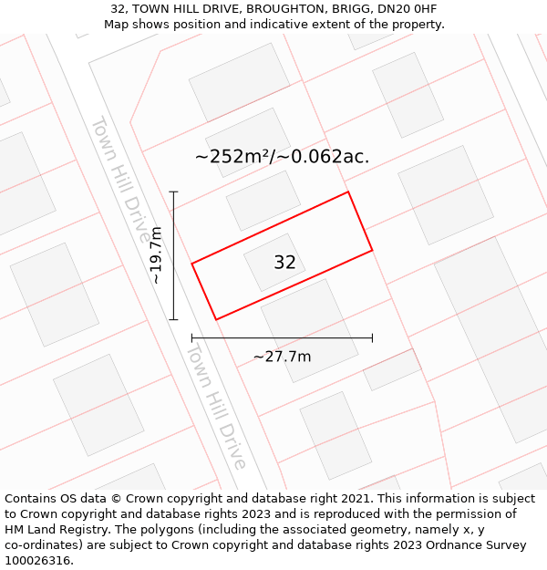 32, TOWN HILL DRIVE, BROUGHTON, BRIGG, DN20 0HF: Plot and title map