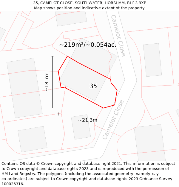 35, CAMELOT CLOSE, SOUTHWATER, HORSHAM, RH13 9XP: Plot and title map