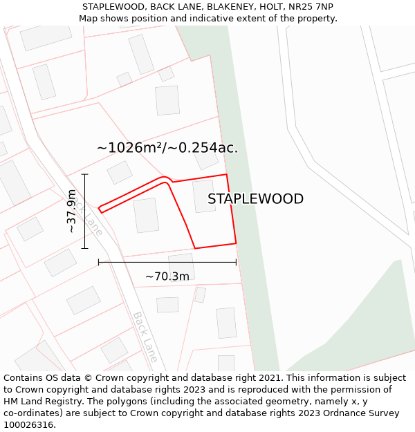 STAPLEWOOD, BACK LANE, BLAKENEY, HOLT, NR25 7NP: Plot and title map