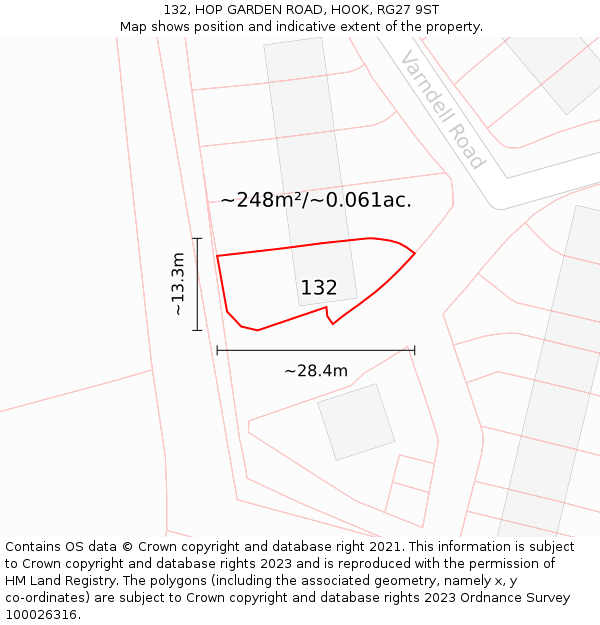 132, HOP GARDEN ROAD, HOOK, RG27 9ST: Plot and title map