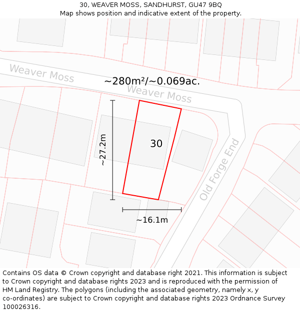 30, WEAVER MOSS, SANDHURST, GU47 9BQ: Plot and title map