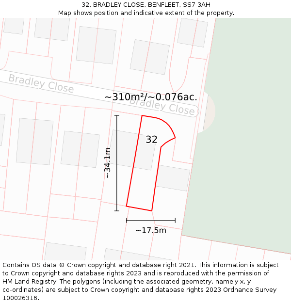 32, BRADLEY CLOSE, BENFLEET, SS7 3AH: Plot and title map