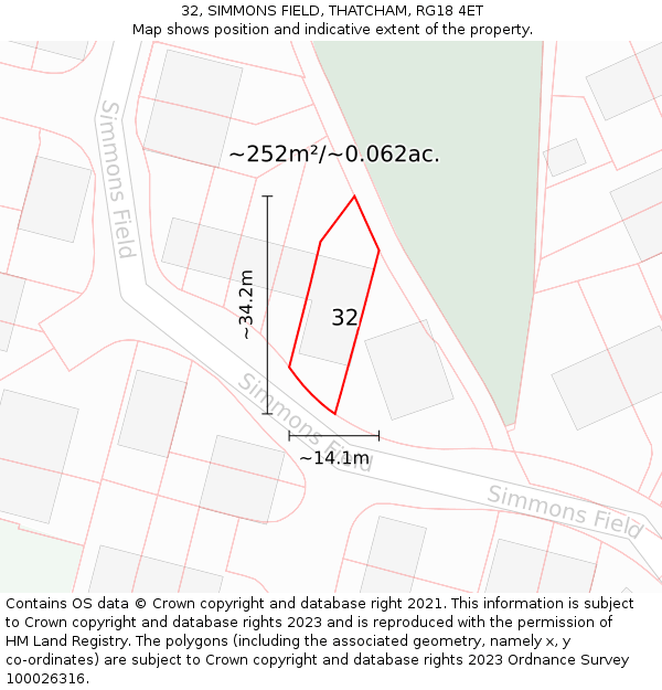 32, SIMMONS FIELD, THATCHAM, RG18 4ET: Plot and title map