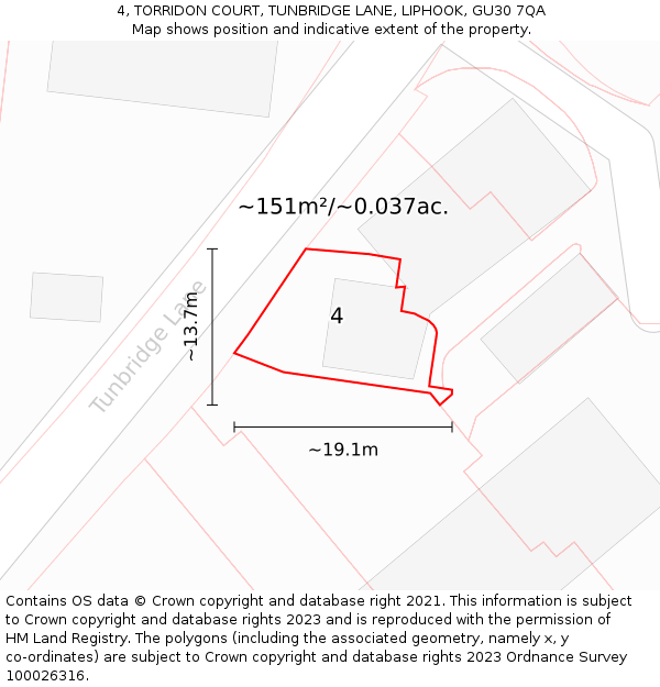 4, TORRIDON COURT, TUNBRIDGE LANE, LIPHOOK, GU30 7QA: Plot and title map